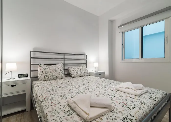 Home2book Charming La Naval La Isleta Apartamento *