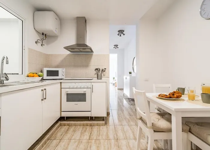 Home2book Charming La Naval La Isleta *